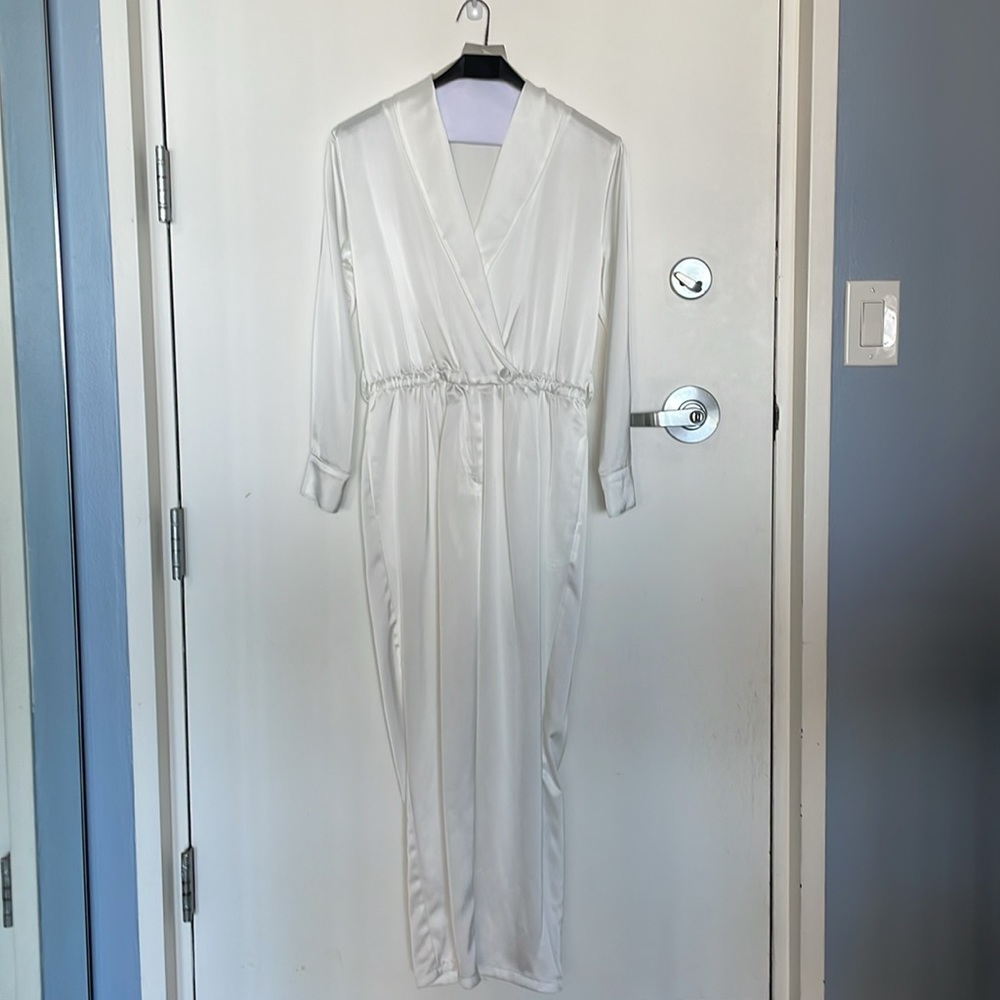 NONchalant Revolve Nadine Jumpsuit in White Size M